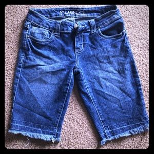 GUC Rue 21 Bermuda Cutoff Style Shorts